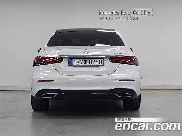 Mercedes-Benz E-Class 2023 — фото 4