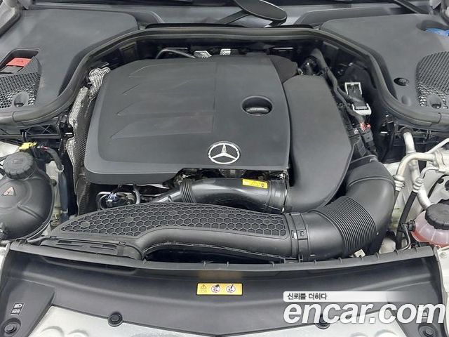 Mercedes-Benz E-Class 2023 — фото 6