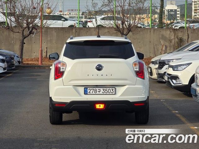 SsangYong Tivoli 2022 — фото 4