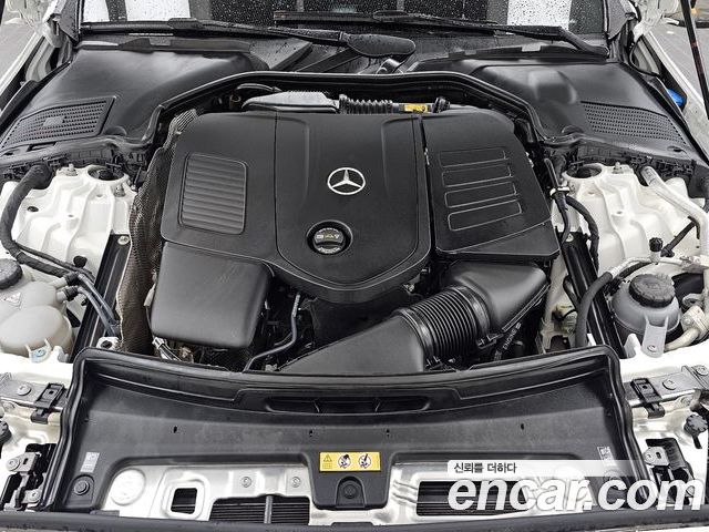 Mercedes-Benz C-Class 2023 — фото 6
