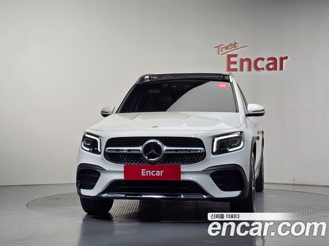 Mercedes-Benz GLB 2023 — фото 3