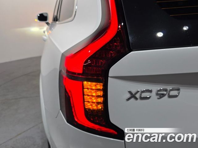 Volvo XC90 2026 — фото 9