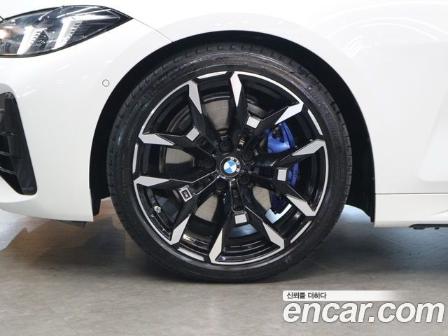 BMW 4 Series 2025 — фото 5