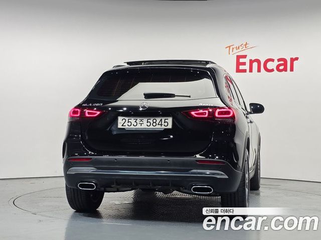 Mercedes-Benz GLA 2023 — фото 4