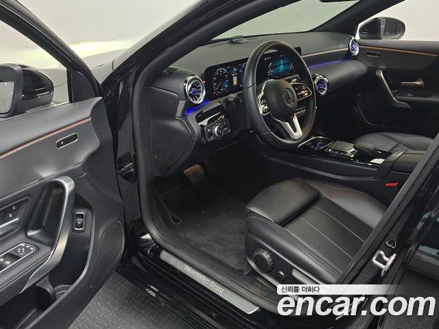 Mercedes-Benz A-Class 2022 — фото 10