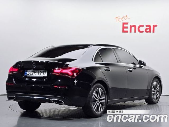 Mercedes-Benz A-Class 2022 — фото 2