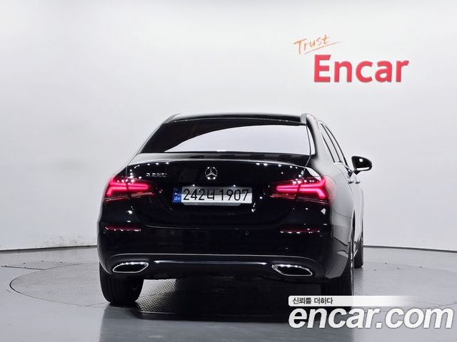 Mercedes-Benz A-Class 2022 — фото 4