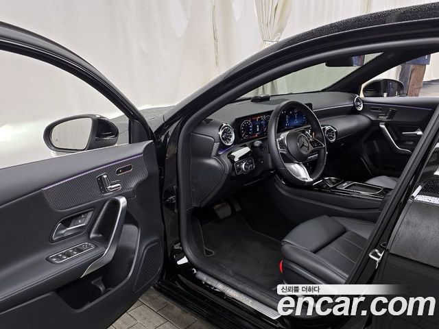Mercedes-Benz A-Class 2025 — фото 10