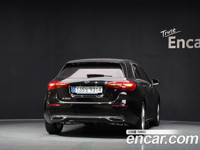 Mercedes-Benz A-Class 2025 — фото 4
