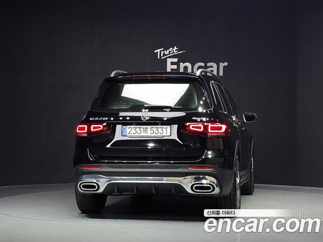 Mercedes-Benz GLB 2022 — фото 4