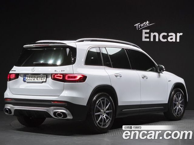 Mercedes-Benz GLB 2023 — фото 2