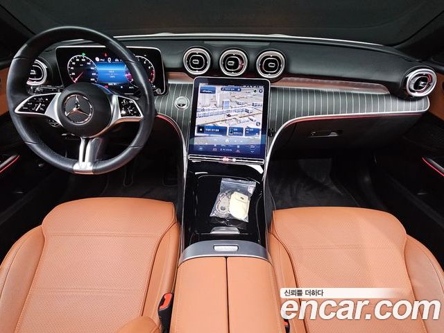 Mercedes-Benz C-Class 2023 — фото 10