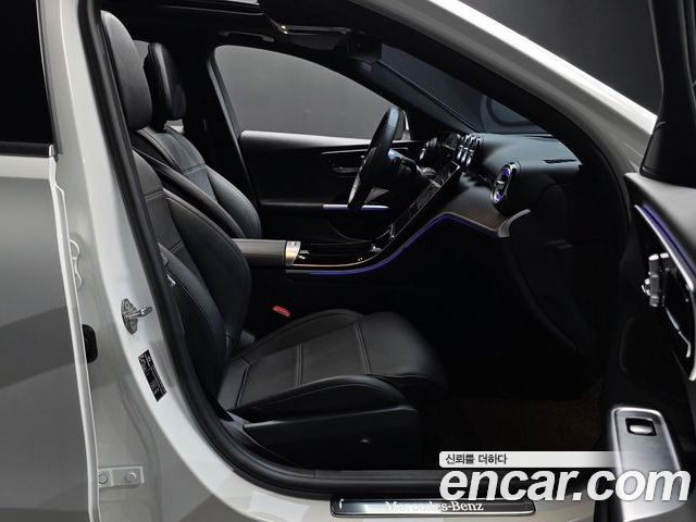 Mercedes-Benz C-Class 2023 — фото 10
