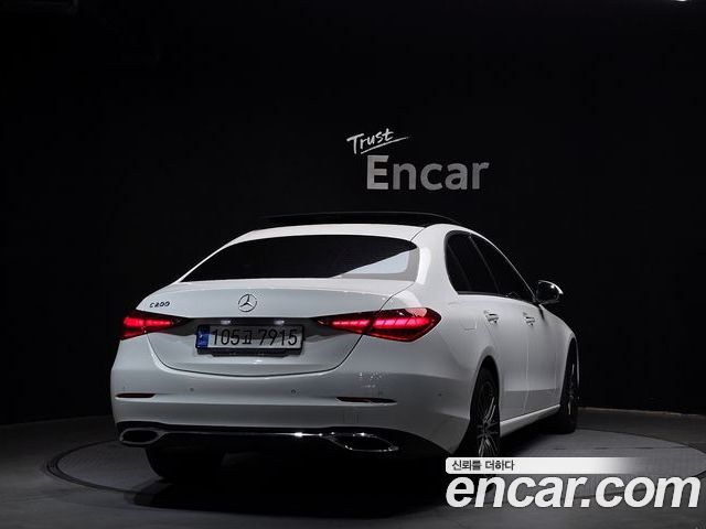 Mercedes-Benz C-Class 2023 — фото 4