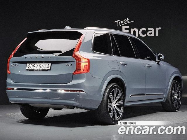 Volvo XC90 2023 — фото 2