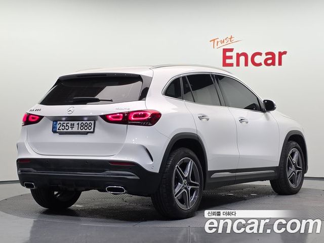Mercedes-Benz GLA 2023 — фото 2