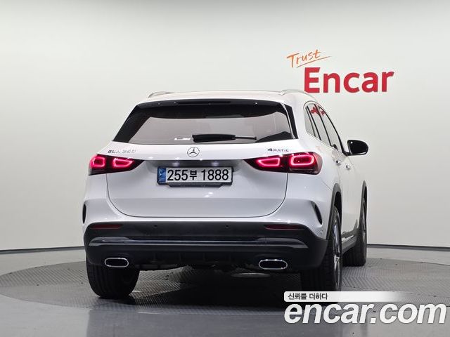Mercedes-Benz GLA 2023 — фото 4