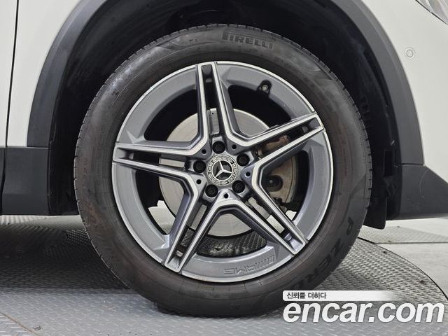 Mercedes-Benz GLA 2023 — фото 7