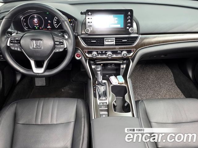 Honda Accord 2021 — фото 10