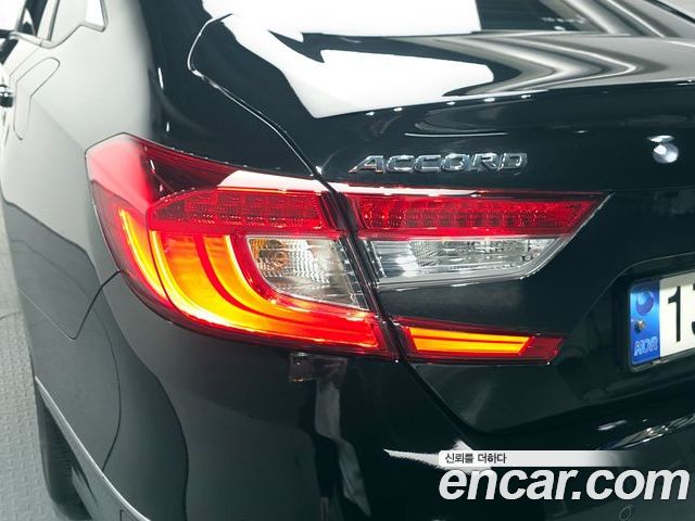 Honda Accord 2021 — фото 9