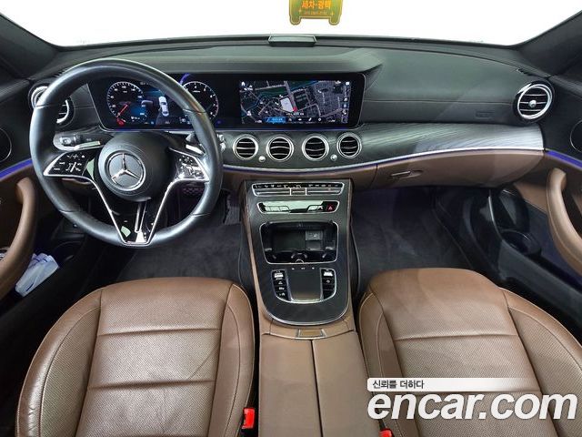 Mercedes-Benz E-Class 2023 — фото 10