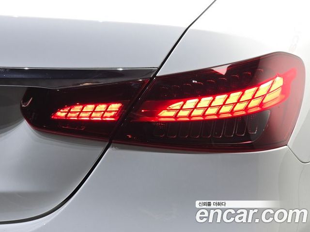 Mercedes-Benz E-Class 2023 — фото 9