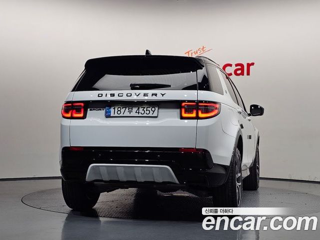 Land Rover Discovery Sport 2024 — фото 4