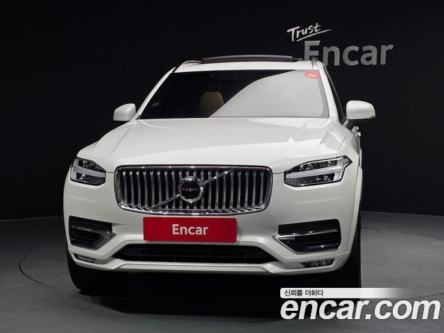 Volvo XC90 2022 — фото 3