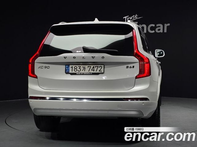 Volvo XC90 2022 — фото 4