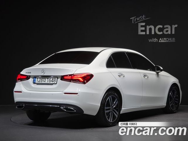 Mercedes-Benz A-Class 2023 — фото 2