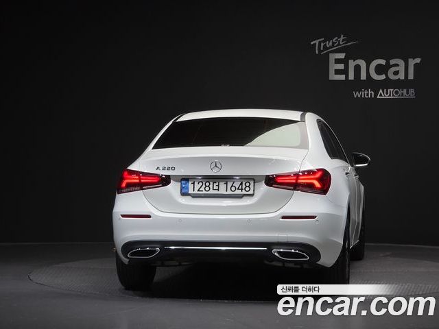 Mercedes-Benz A-Class 2023 — фото 4