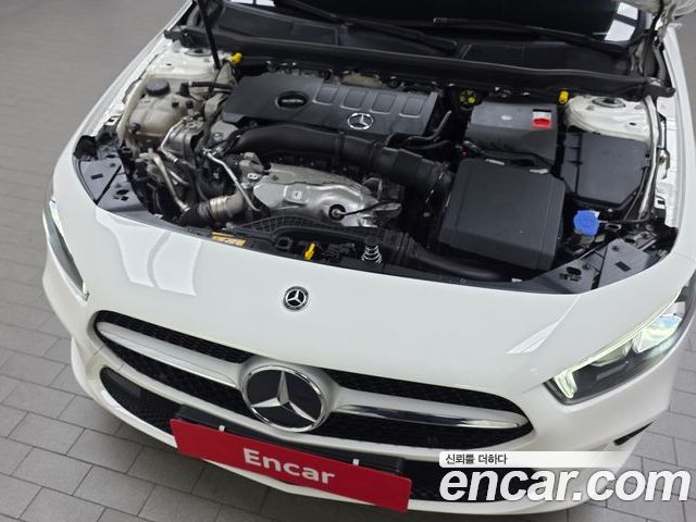 Mercedes-Benz A-Class 2023 — фото 6