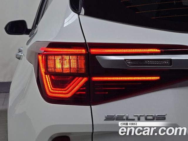 Kia Seltos 2023 — фото 9