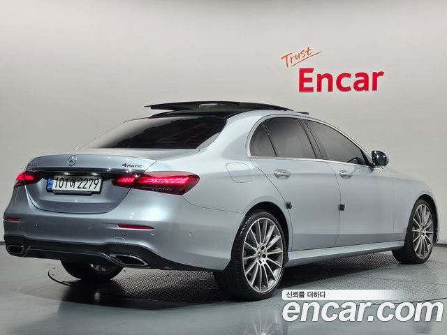 Mercedes-Benz E-Class 2022 — фото 2