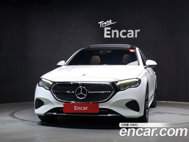 Mercedes-Benz E-Class 2025 — фото 3