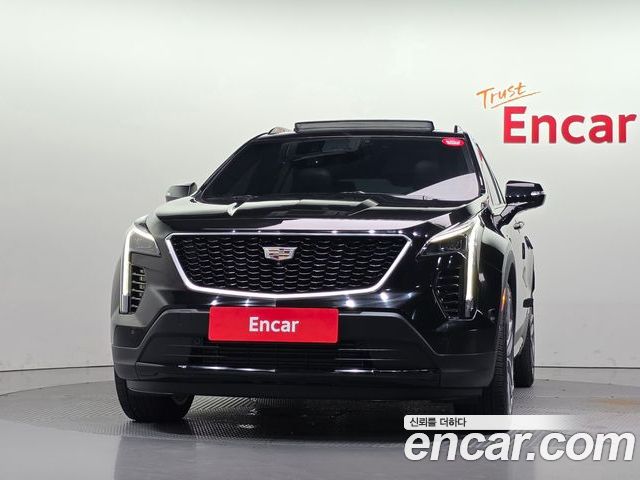 Cadillac XT4 2023 — фото 3