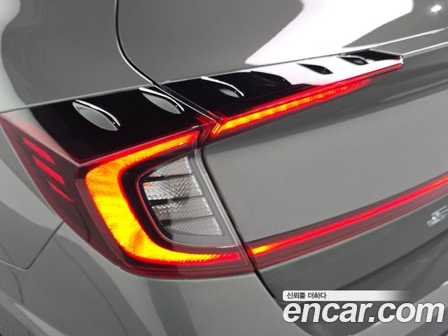 Hyundai Sonata 2022 — фото 9