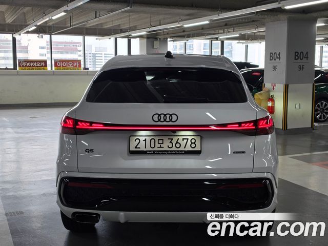 Audi Q5 2025 — фото 3