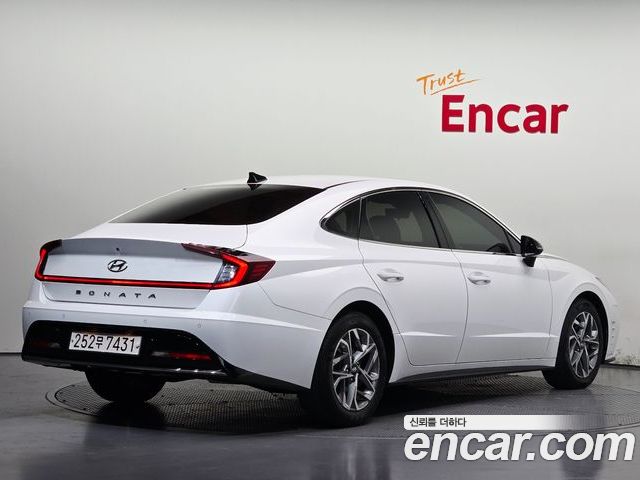 Hyundai Sonata 2022 — фото 2
