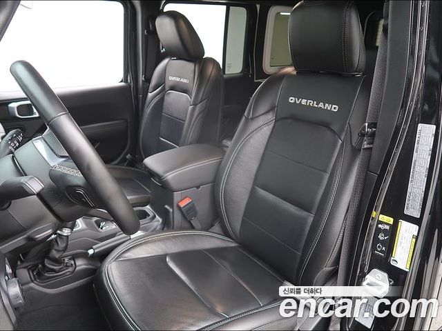 Jeep Wrangler 2022 — фото 10
