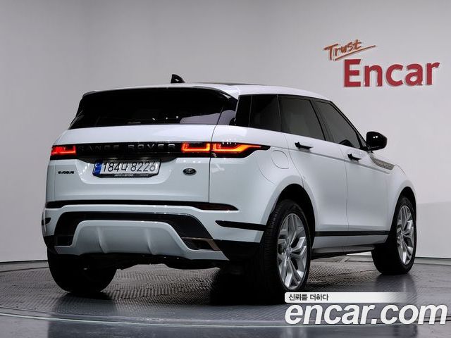 Land Rover Range Rover Evoque 2022 — фото 2
