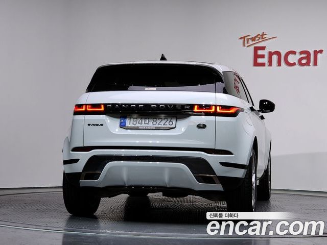 Land Rover Range Rover Evoque 2022 — фото 4