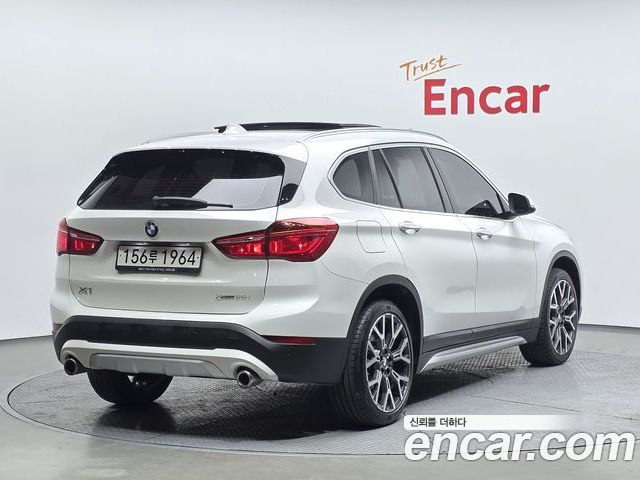 BMW X1 2022 — фото 2