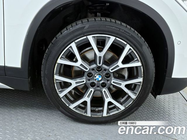 BMW X1 2022 — фото 5