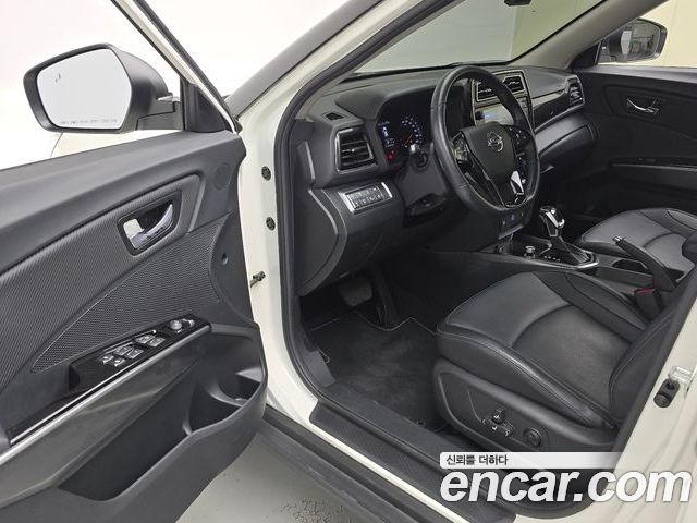 SsangYong Tivoli 2023 — фото 10
