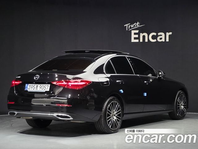 Mercedes-Benz C-Class 2025 — фото 2