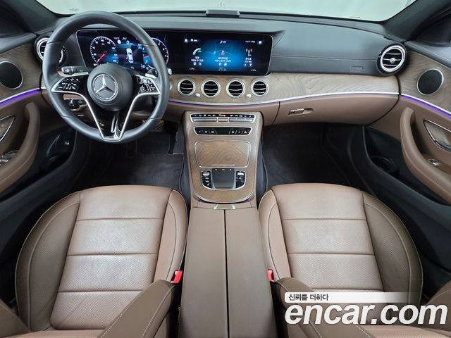 Mercedes-Benz E-Class 2023 — фото 10