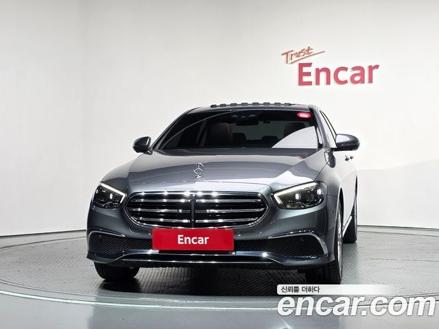 Mercedes-Benz E-Class 2023 — фото 3