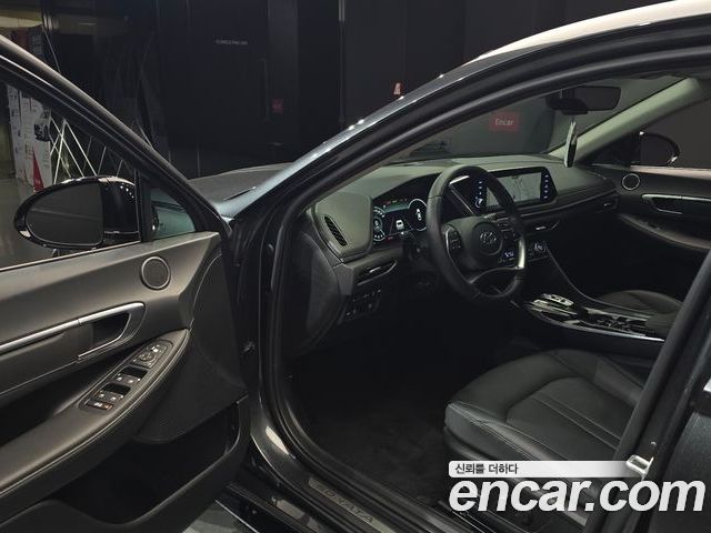 Hyundai Sonata 2022 — фото 10