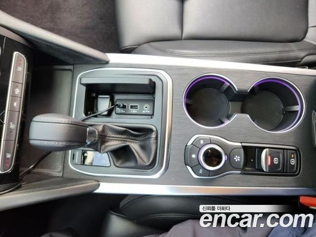 Renault Samsung SM6 2023 — фото 10